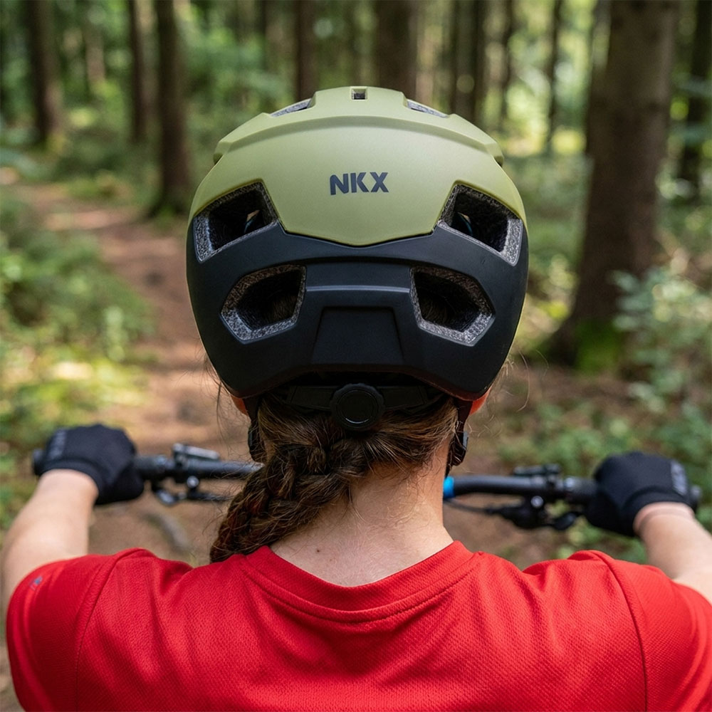 NKX Summit Biciklistička kaciga