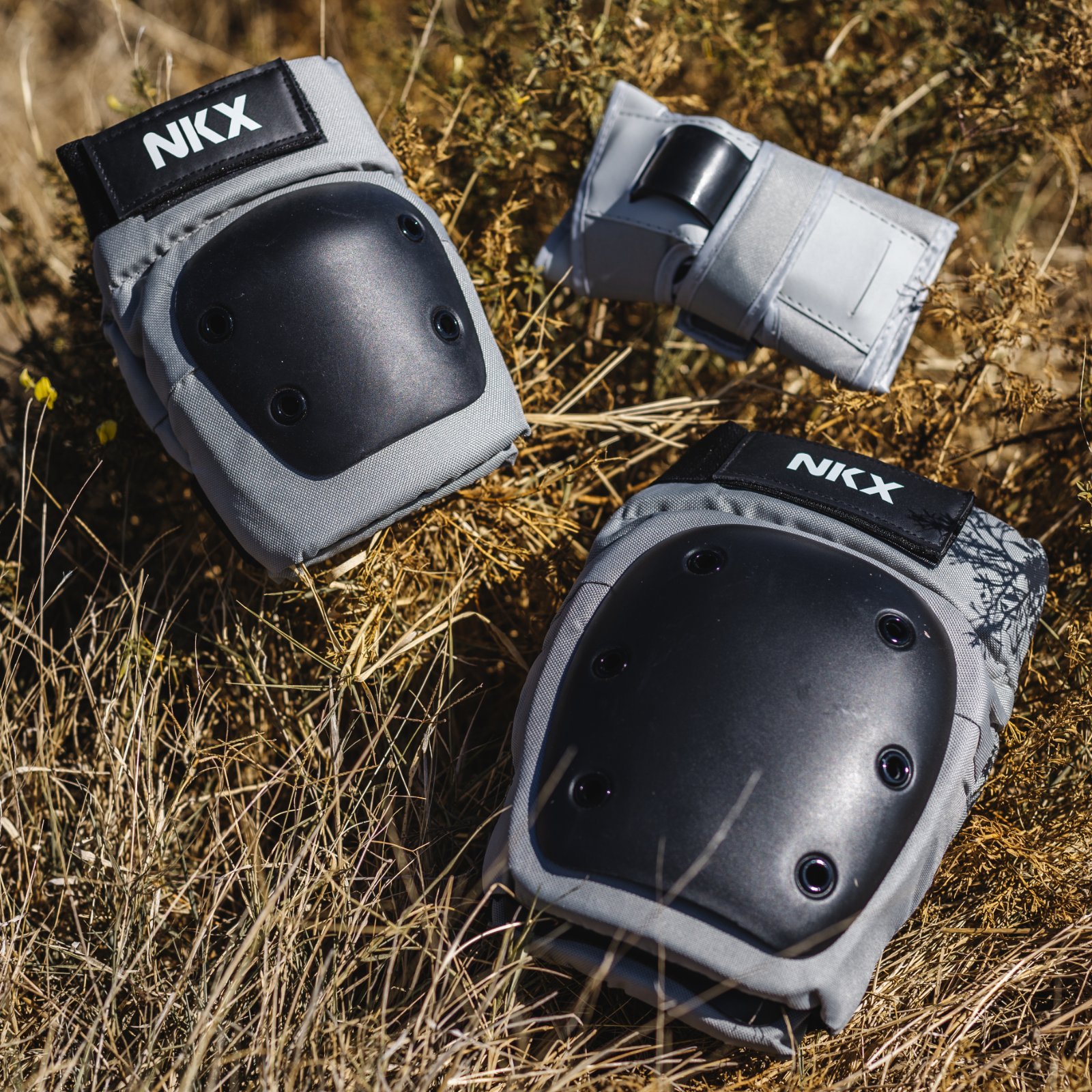 NKX 3-Pack Pro Zaštitna Oprema - Jastučići za Koljena, Jastučići za Laktove i Zaštita za Zapešća