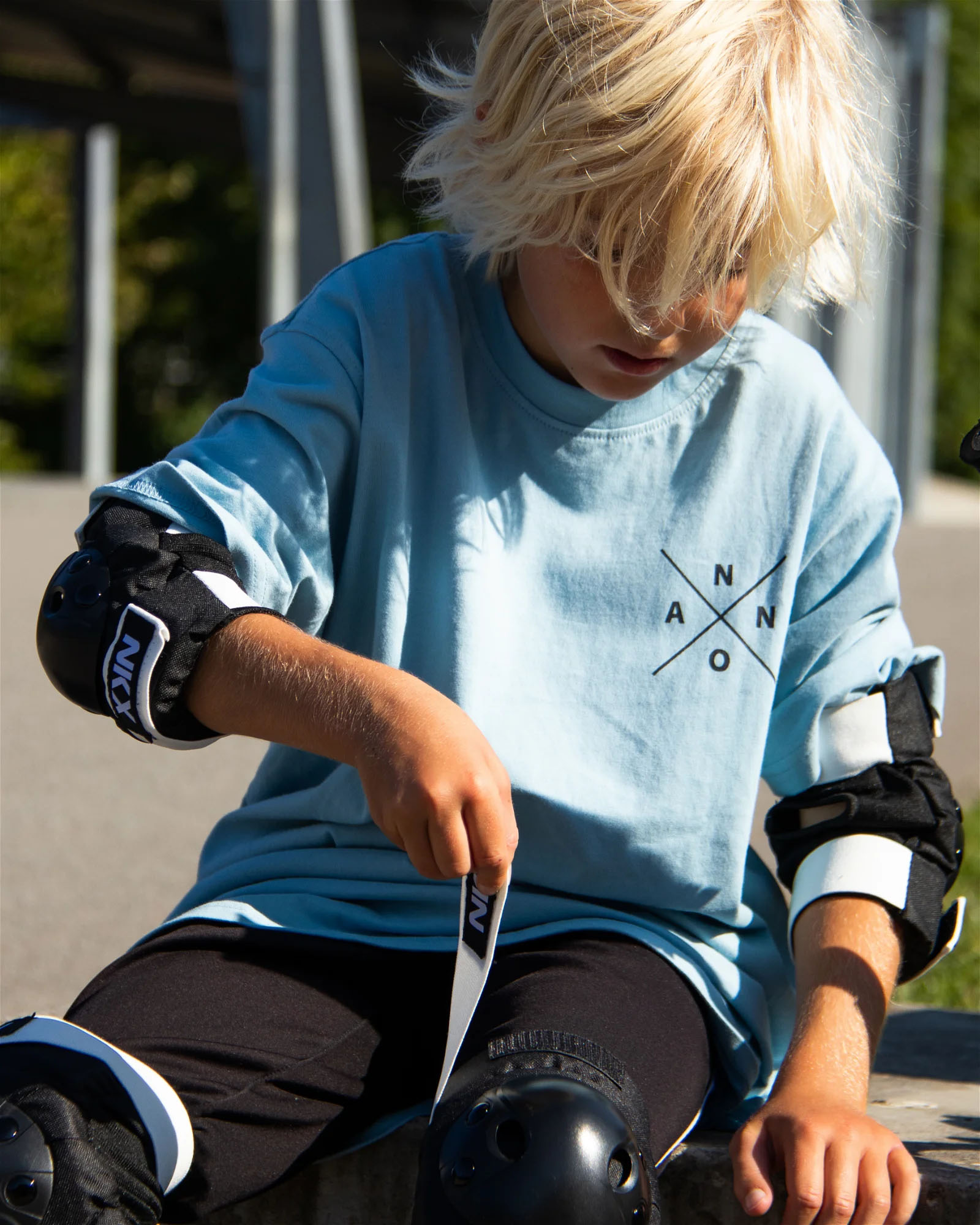 NKX Kids 3-Pack Pro zaštitna oprema - jastučići za koljena, jastučići za laktove i štitnici za zapešća
