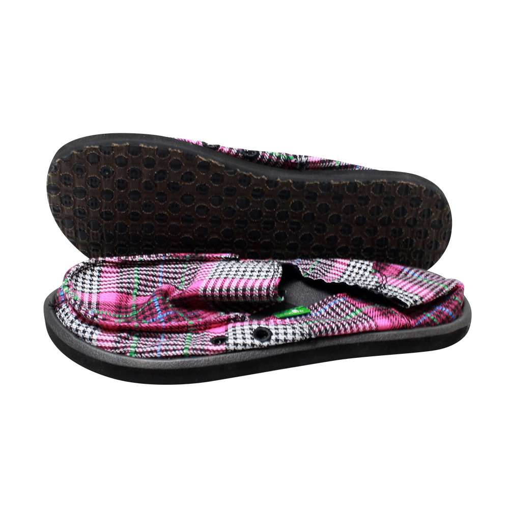 Sanuk Shoe